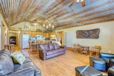 Image de Adventure Suite, Gatherings, River view, Wade-in Access