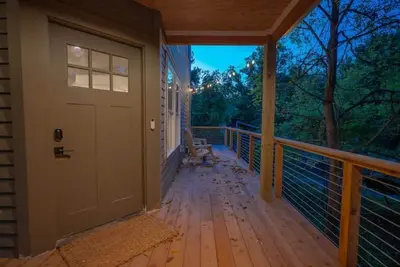 Image de Trailside Tranquillity Awaits in Rosendale