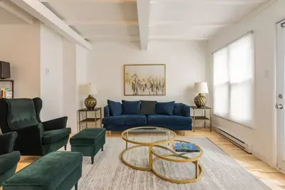 Image de Modern Deluxe Style, Spacious Chic - Downtown Mtl