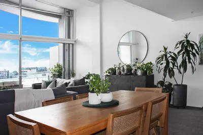 Image de Penthouse Apartment with balcony and Fire-pit