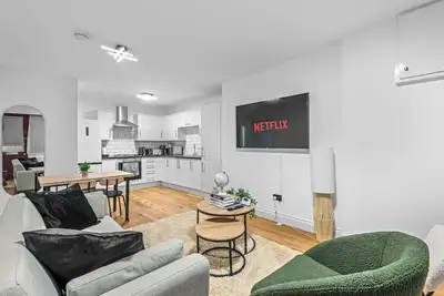 Image de Londwell, Chic Hyde Park Mews House