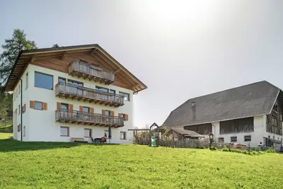 Image de Appartement \"Ebnerhof\" avec vue sur les montagnes, terrasse privée et Wi-Fi