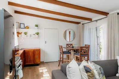 Image de 2br English Cottage with Garden