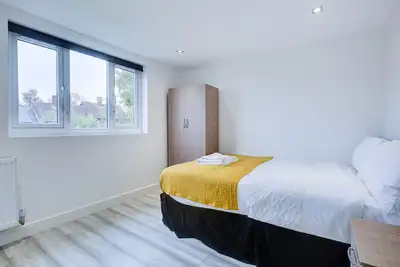 Image de 1 bed-Sleeps -Elizabeth Line-Free Parking