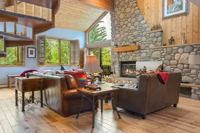 Image de Golf Course Townhome - Close to Clubhouse