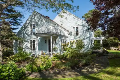 Image de New! ! Gorgeous Northside 4 bdrm 3 bath home with Waterviews, Sleeps 8