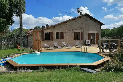 Image de 17th century renovated stone built farm house with private pool and garden