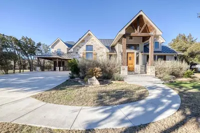 Image de Double Shotz @ Frio Select Rental Homes