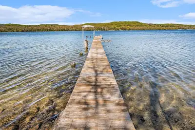 Image de Welcome to the Loon Lodge on Intermediate Lake!
