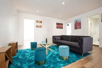 Image de Chic & cozy - 4 bedrooms apartment - 110m2 - heart historical center\n