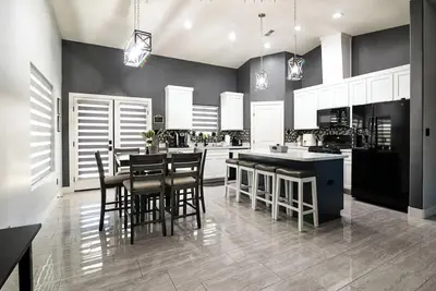 Image de Village Luxury Living