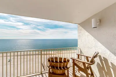 Image de Full Ocean Views! Private Balcony! Full Kitchen!