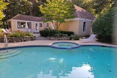 Image de New Seabury, private pool, heated pool, golf front. South Cape Beach.
