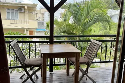 Image de Premier étage Appartement a 1 min a pieds de la plage avec wifi 24/7 Nespresso