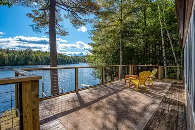 Image de Lakefront Cottage with Private Dock and Kayaks. Dog-Friendly