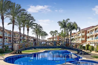 Apartamento en Complejo Port Marino. ! A 10 Minutos de Port Aventura¡