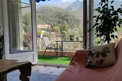Image de Bel appartement avec vue panoramique sur la montagne
