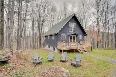 Image de Hunter Mountain Home w/ Game Room: 1 Mi to Skiing!