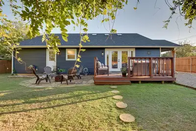 Image de Updated Granbury Home in Historic District!