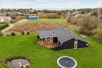 Image de Belle maison à Glesborg avec sauna