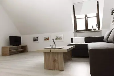 Image de Moderne-Location- 1 Anna Iff-Vue ville-Salle de bain privée séparée