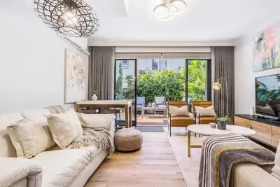 Image de Urban Green Stylish Courtyard Haven off Malvern Rd