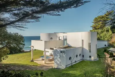 Image de A sensational beach house just footsteps from Praa Sands Beach, with stunning sea views and hot tub