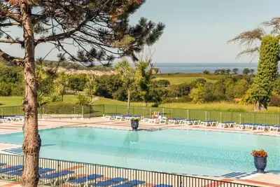 Image de T2 Charmant avec Piscine et Parking, Proche Hendaye