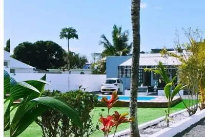 Image de Villa Bella 2 bed bungalow with stunning garden, pool & only 5 mins from beach.