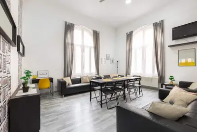 Image de ⭐Family Apartment ❤️A/C ☕Free-Breakfast @Old-Town