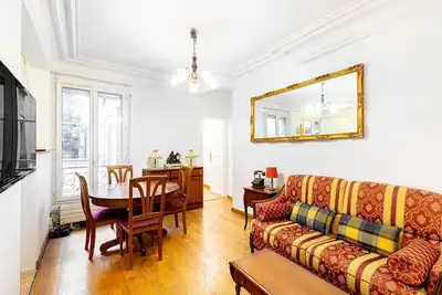 Image de GuestReady - Séjour Moderne près de Notre-Dame