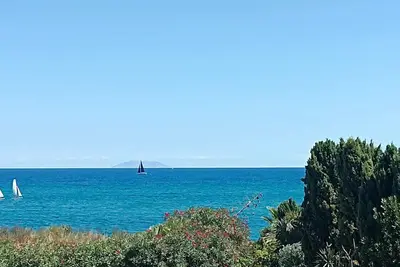 Image de Corse, Vue mer Appartement lumineux 6 pers. Marines de Bravone Linguizzetta