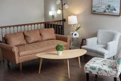 Image de Near Riverside Sunset-Lodge w/Backyard+BathTub-W/D