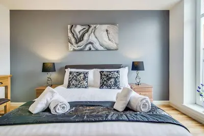 Image de From Home to Home