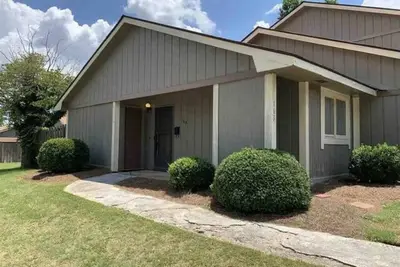 Image de Lovely 2-Br Condo\/3mi from Aviation Museum
