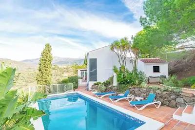 Image de Villa 'Finca Rosalia' avec vue sur les montagnes, piscine privée et Wi-Fi