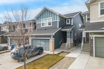 Image de ✨ Stunning New Basement Suite - 8 Min to Airport! 100+ Restaurants Nearby ✨