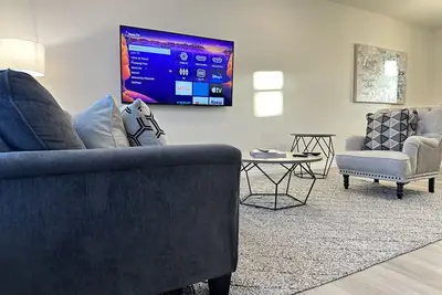 Image de Beautiful home close to bus stop