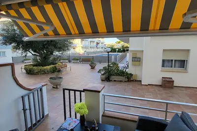 Image de Amarillo 5 - L'Estartit, Els Salats