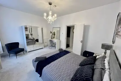 Image de New! Supreme Apartment - Near Tube Station