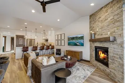 Image de Black Rock Ridge - Sleeps 14 - Hot tub