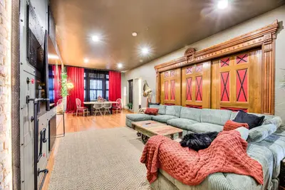 Image de Saint Denis' Prestige - Big Groups & Nightlife Vip