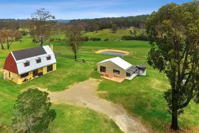 Image de Relaxed acreage 5 minutes from the beach.