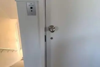 Image de Hosts on the Coast Catch of the Day