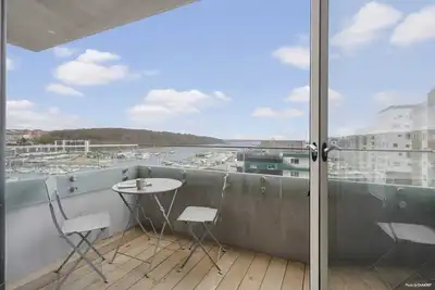 Image de Seaside apartment with magical balcony views