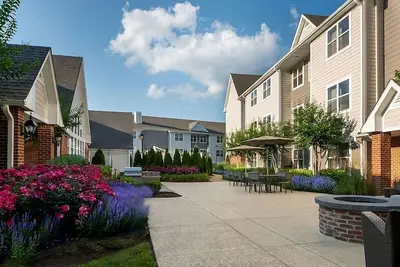 Image de 3 Spacious Units Perfect for Groups! Free Breakfast, Pets are Welcome!