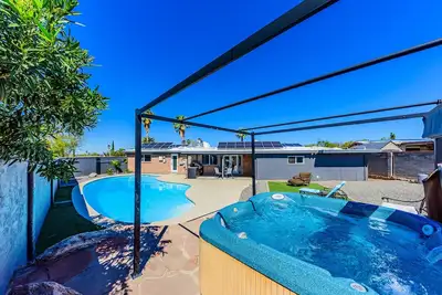 Image de Casa Hermosa ~ Private And Quiet Pool Oasis With Hot Tub