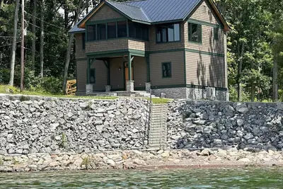 Image de Waterfront living - St Lawrence River view.