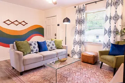 Image de Artist's Bungalow- 1/2 mi from Covington Square