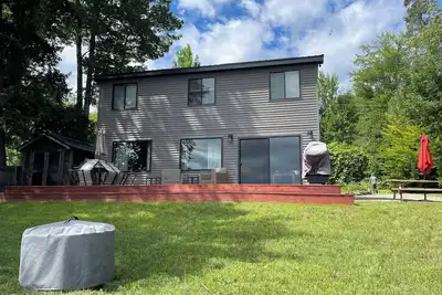 Image de Beautiful Lake House